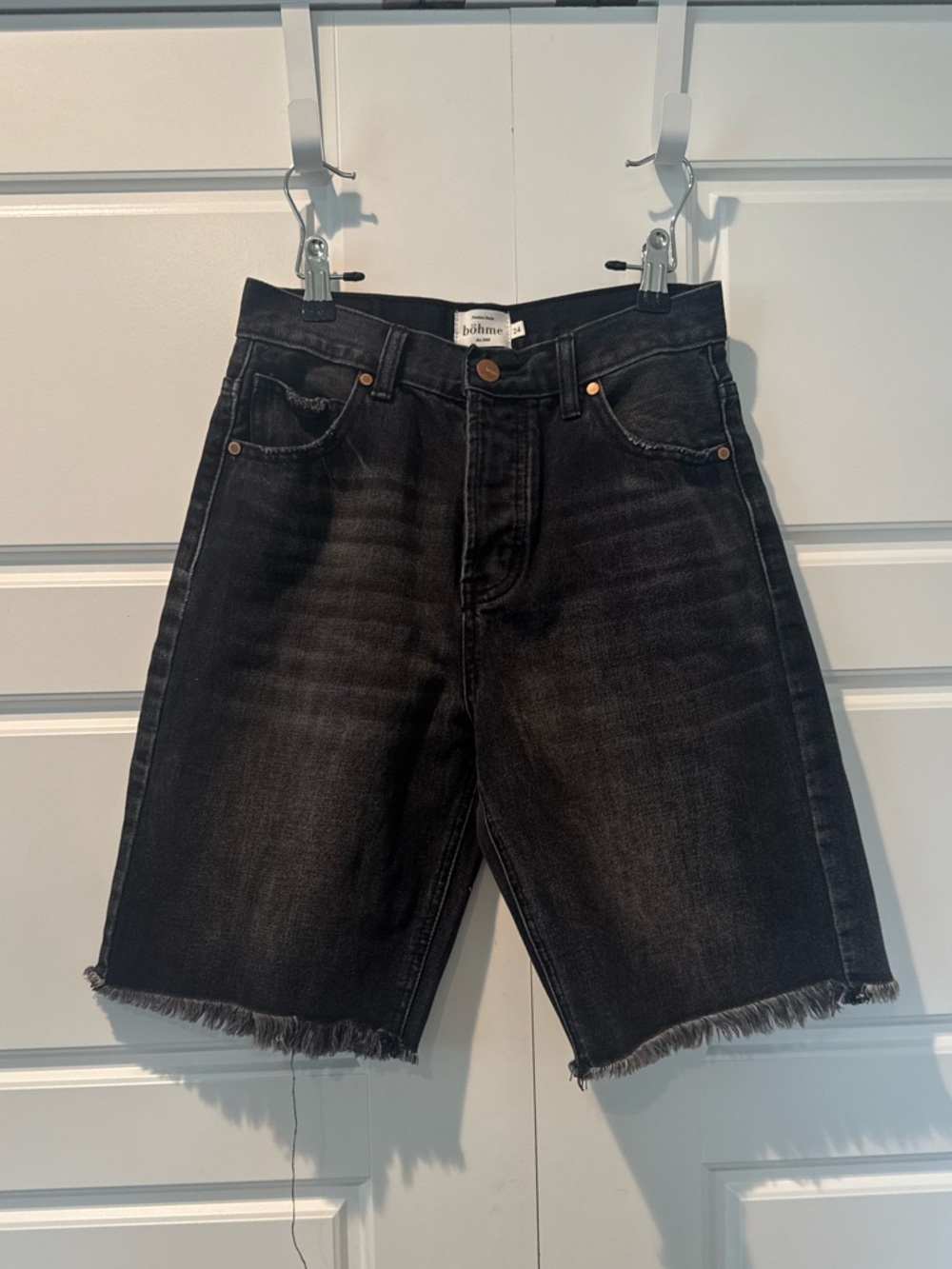 Bohme Denim Bermuda Shorts Black Button Fly Raw Hem Relax Fit Size 24 Boho